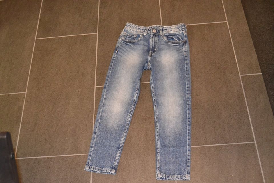 H&M Jeans 122 top Zustand in Sprockhövel