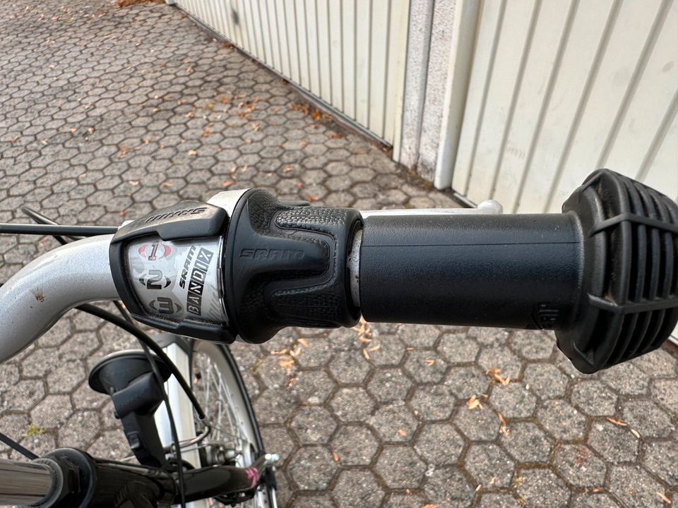 Puky Skyride in 20" in schwarz / rot übliche Gebrauchtspuren in Ludwigshafen