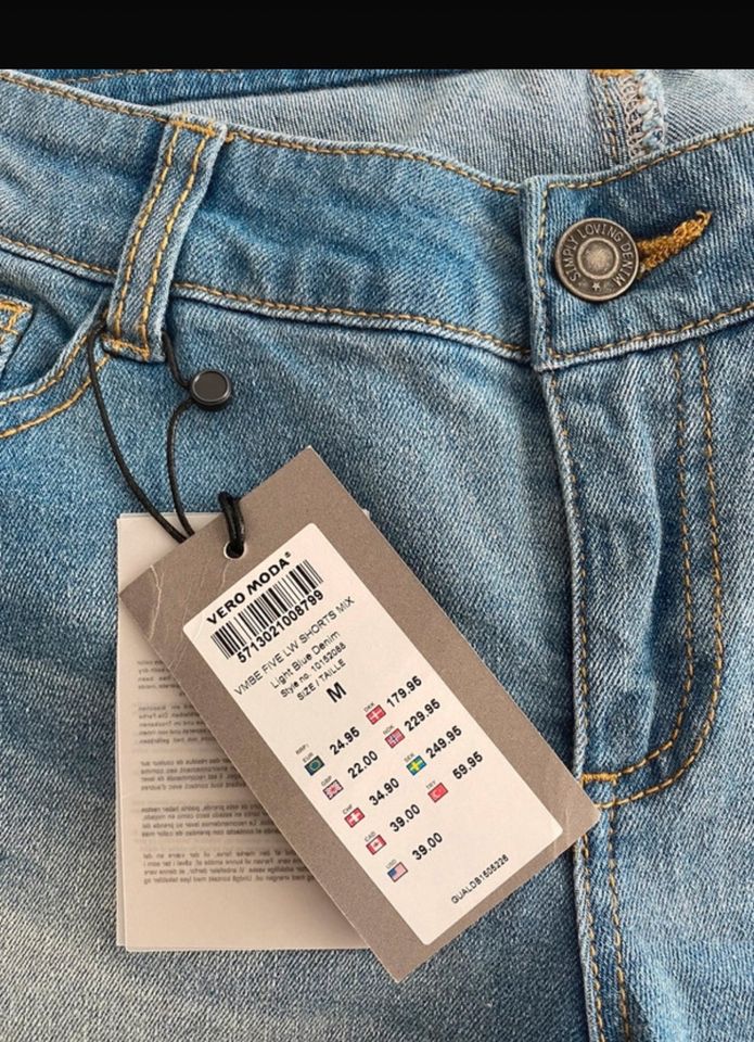 Vero Moda Short Jeans Neu in München