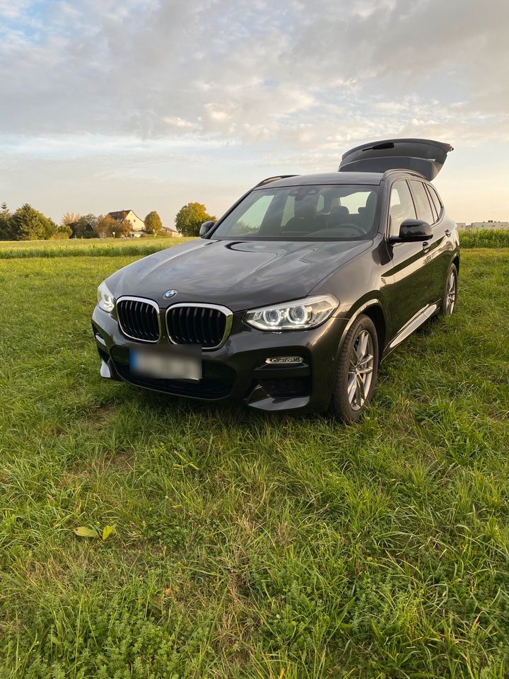 BMW X3  XDRIVE  3.0D  MPAKET  2019 in Neuhausen