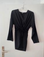 Schwarze Bluse zum binden Mitte - Wedding Vorschau