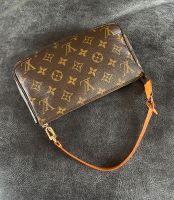 Louis Vuitton Pochette Accessoires Monogram Tasche Schulterriemen Hessen - Marburg Vorschau