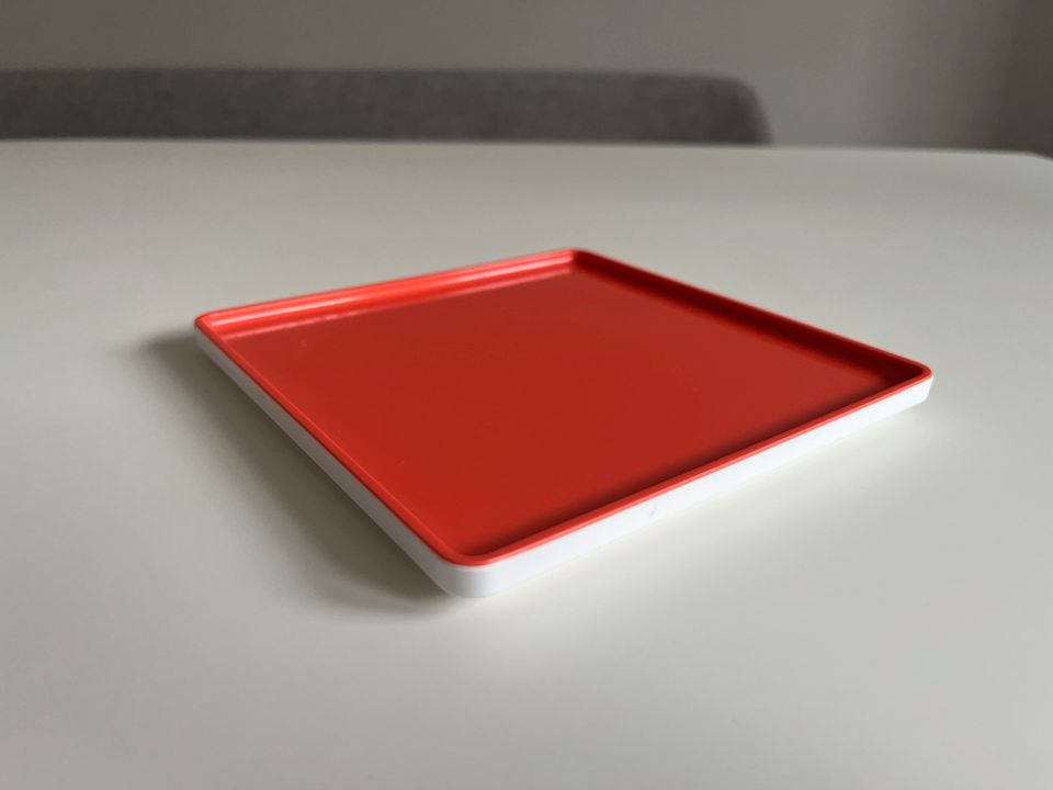 Pantone Universe Tablette Mood Food Tray Teller Melamine orange in Berlin