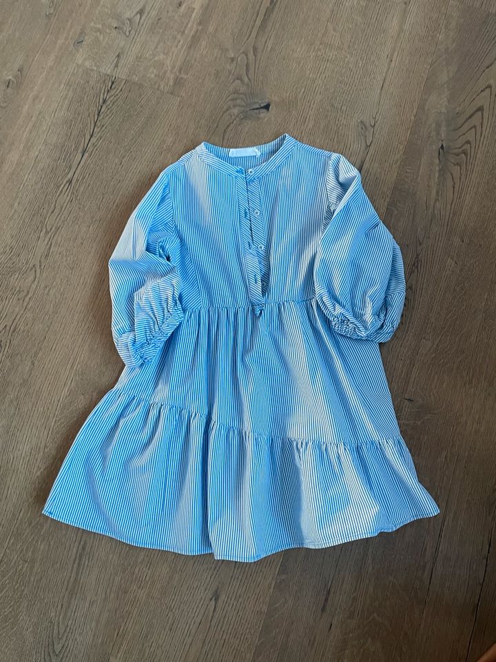 Kleid gestreift von Zara Größe 122 * Top * in Aalen