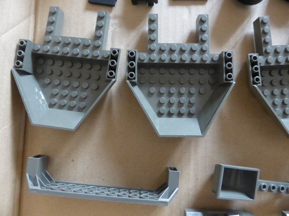 Lego - Fahrzeugteile, Sonderteile, Einzelteile, schwarz,dark grey in Kornwestheim