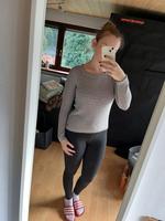 Grauer Strickpullover Hessen - Mittenaar Vorschau