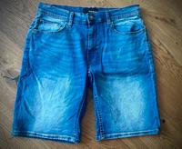 Kurze Hose Jeans Shorts Blend Größe L Herren neuwertig Hessen - Bad Vilbel Vorschau