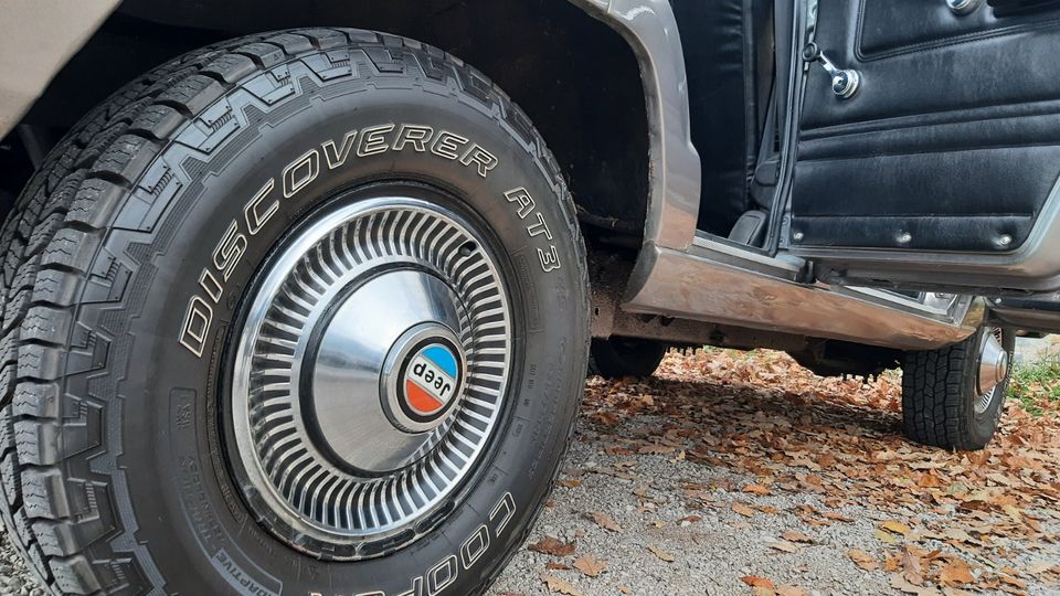 Jeep Wagoneer V8 5,9 in München