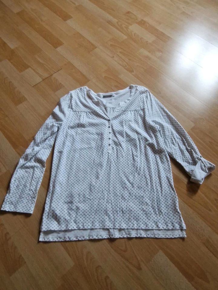 Yessica C&A Damen Tshirt Tunika S / M langarm weiß schwarz in Arendsee (Altmark)