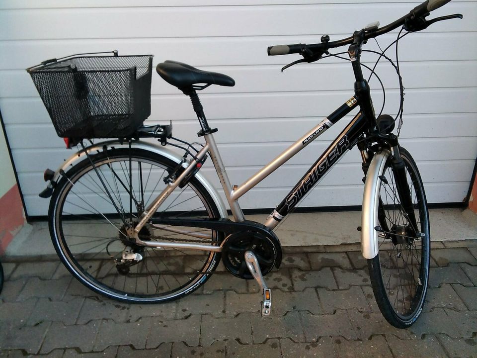 Damen Fahrrad Staiger mit Korb in Glött