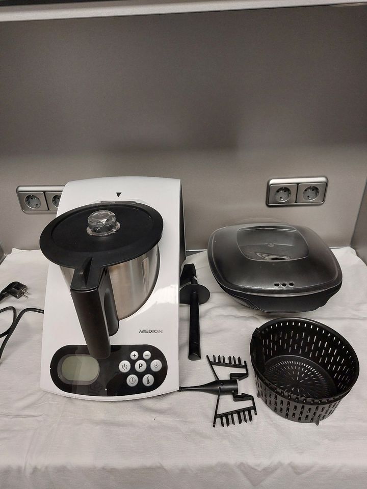 Medion MD16361 Küchenmaschine mit Kochfunktion in Aachen