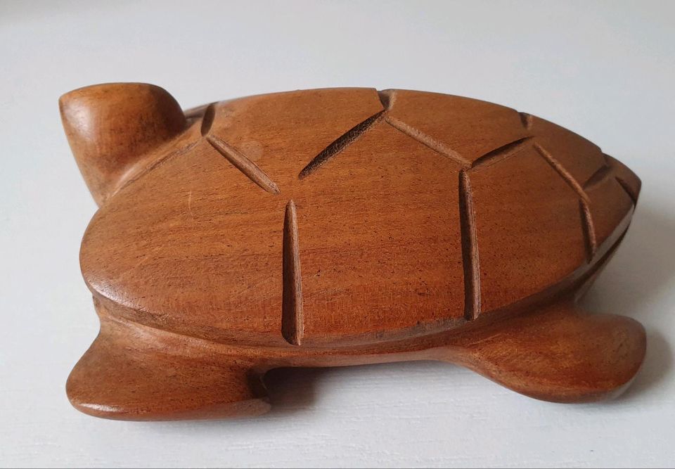 Schildkröte aus Holz - Deko in Buxtehude