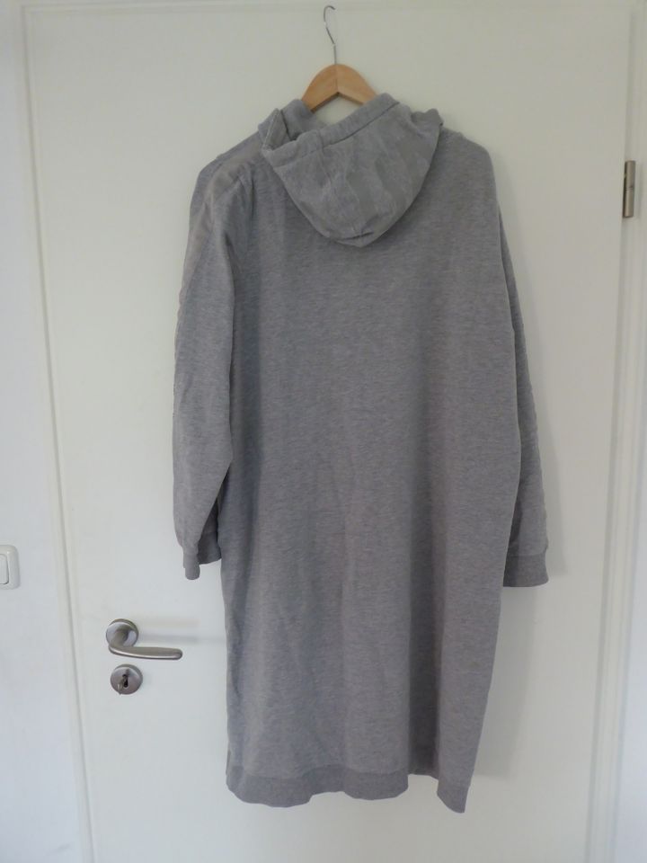 graues Sweatkleid von Gina Benotti, Größe 44/ 46 in Adendorf