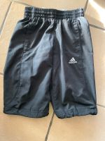 Adidas Hose, Gr. 116x schwarz, Trainingshose Rheinland-Pfalz - Rhens Vorschau