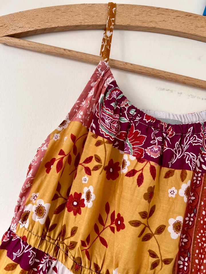 Blumenmuster Kleid im Vintage-Stil von Matalan für 8Jährige in Krefeld