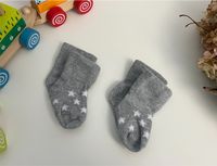 Socken für Neugeborene Düsseldorf - Oberkassel Vorschau