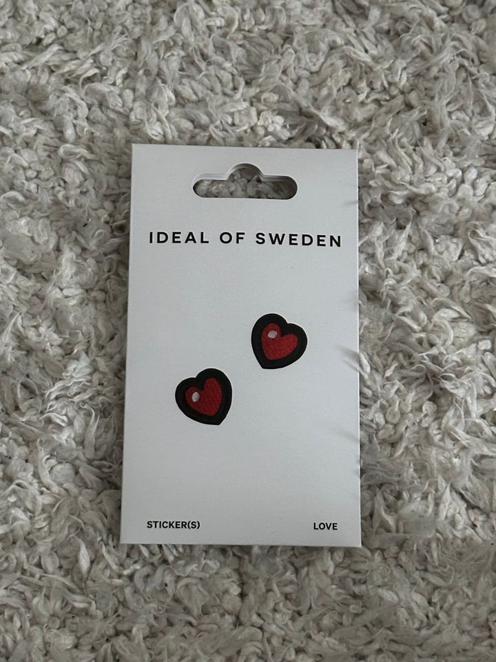 Ideal of Sweden Herz Handy Sticker in Gelsenkirchen