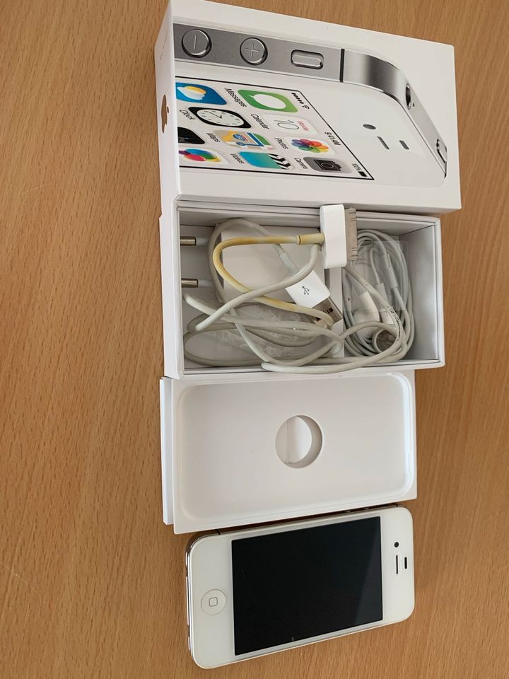 iPhone 4s, 8GB, weiß, voll funktionsfähig in Salem