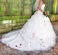 Brautkleid Hochzeitskleid ivory creme 38 40 42 Stil Ian Stuart Nordrhein-Westfalen - Gelsenkirchen Vorschau