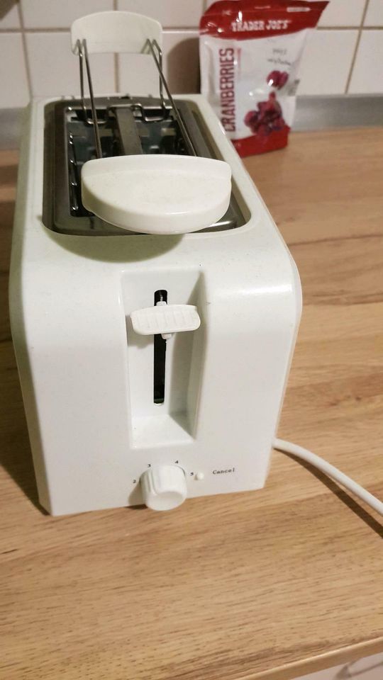 Campingtoaster, Toaster Camping, 750 Watt, weiss in Willich