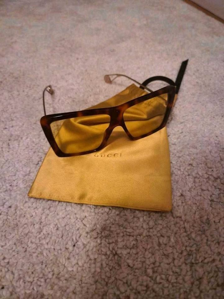 ++++Original Gucci Sonnenbrille braun mit gelben Gläsern NEU in Dresden