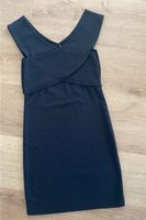 ONLY Kleid Etuikleid Mini Kleid schwarz Rückenausschnitt Gr. XS Bayern - Willmering Vorschau