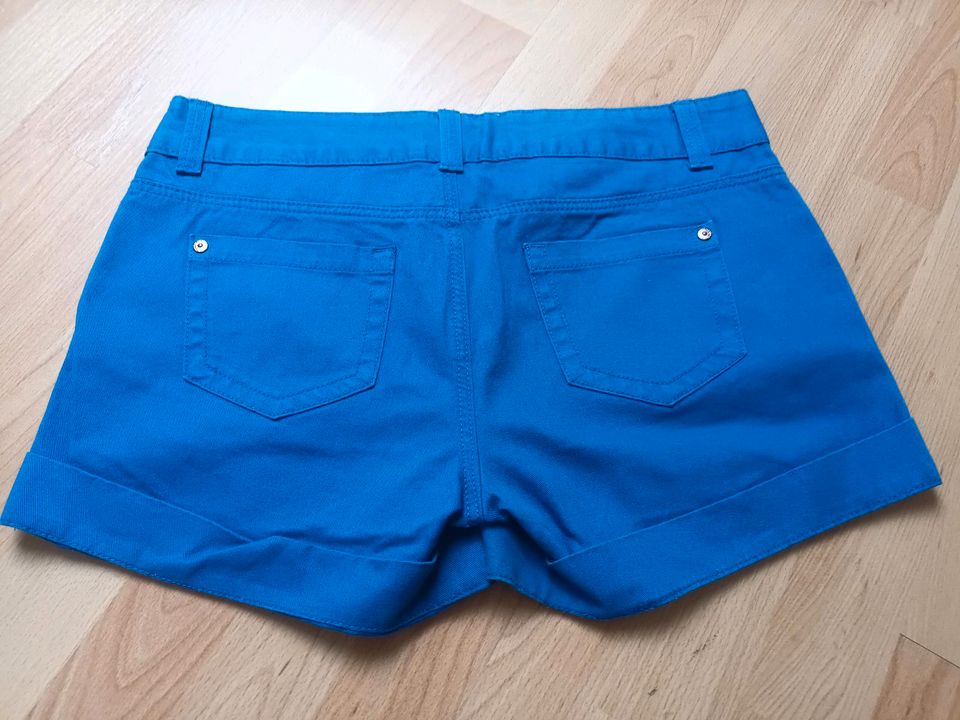 Only Damen Shorts kurze Hose royalblau blau Größe 40 in Hückelhoven
