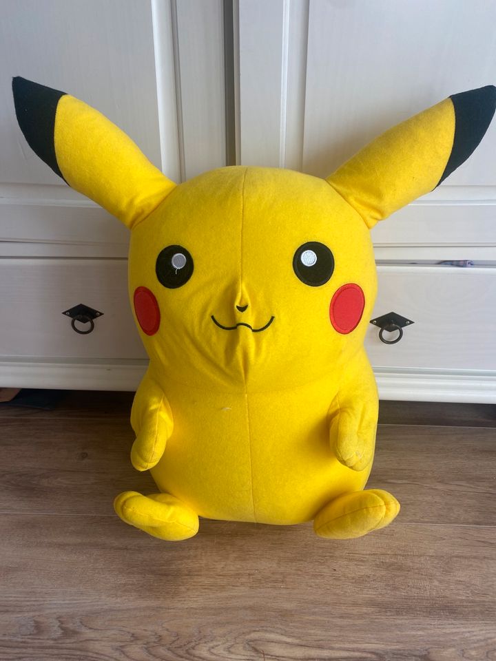 Pokémon Pikachu Stofftier in Remshalden