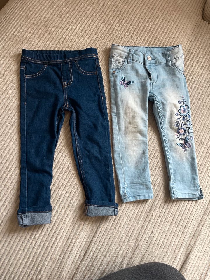 2 x Kinder Jeans Hose Gr. 98 wie neu in Bahlingen