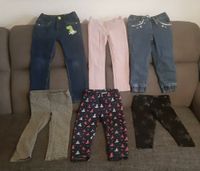 Paket Hosen Kinder Jeans Gr. 104 Kinderkleidung Mädchen Jungen Berlin - Wittenau Vorschau