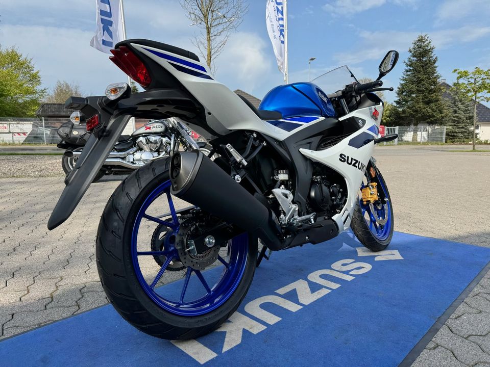 Böwadt-und-Hansen-253-Suzuki-GSX-R-125-weiss-blau in Handewitt