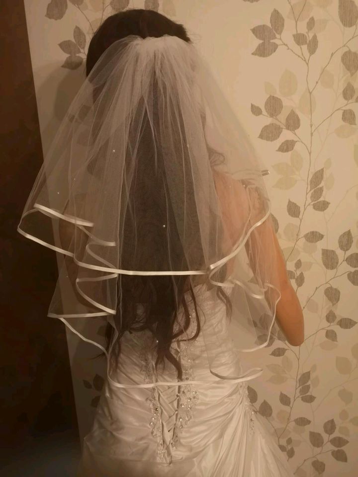 Hochzeitskleid Braut Hochzeit Kleid 36 in Panschwitz-Kuckau