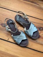 Sandalen Camper neu Silber 39 Leder Friedrichshain-Kreuzberg - Kreuzberg Vorschau