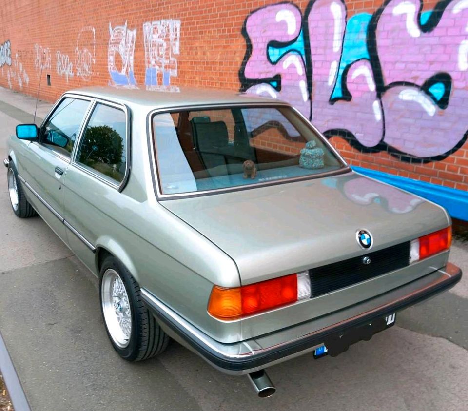 BMW ,  E 21 318i in Springe