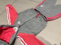 Neuwertiger Adidas grau-pinker Jogginganzug Hessen - Kelkheim Vorschau