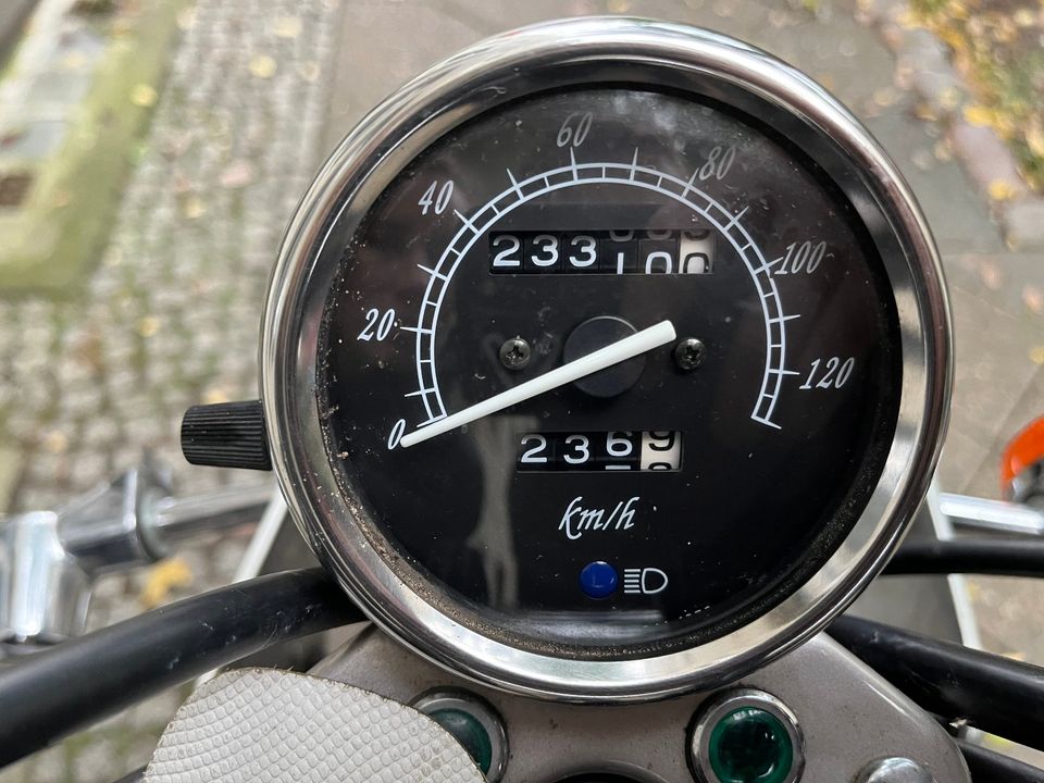 Motorrad Suzuki TU 125 X - reparaturbedürftig in Berlin