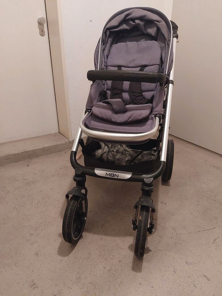 Moon City Nuova Kombi Kinderwagen mit Babywanne in München