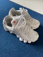 Nike Shox weiß Gr.40 Essen - Frillendorf Vorschau