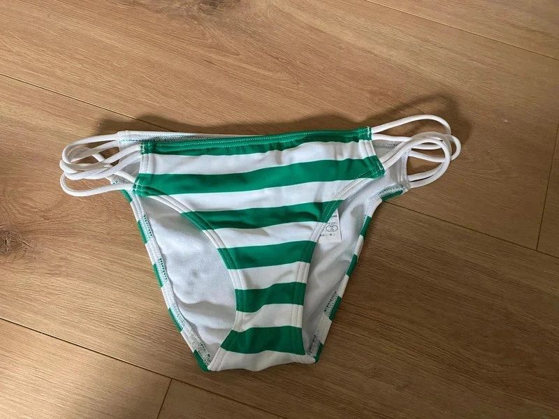 Abercrombie&Fitch Bikinihose Größe XS Neu in Ampfing