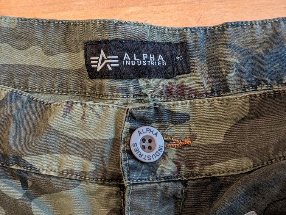 Alpha Industries Army Cargo Shorts, NEU, Größe 36 / XL -XXL in Bayreuth