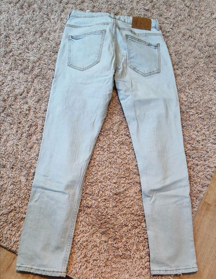 Pull & Bear Herren Jeans slim Gr. 40 / 31 in Oyten