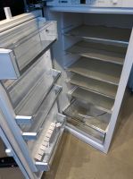 Kühlschrank Einbau Marke Bosch 122cm(der Preis ist verhandelbar) Hessen - Altenstadt Vorschau