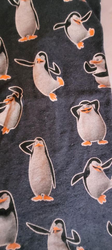 T-Shirts Star Wars, Angry Birds, Pinguins Gr. 110 in Hengersberg