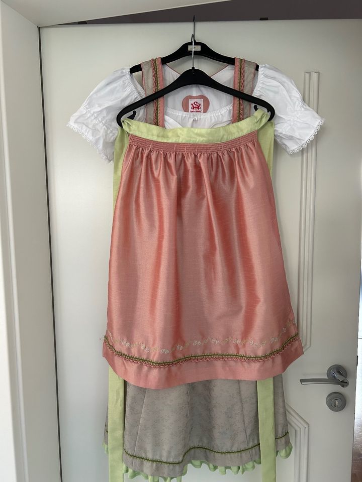 Dirndl Größe 32 in Waldmünchen