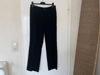 Yessica Hose Bundfaltenhose schwarz Anzughose 42 L Niedersachsen - Celle Vorschau