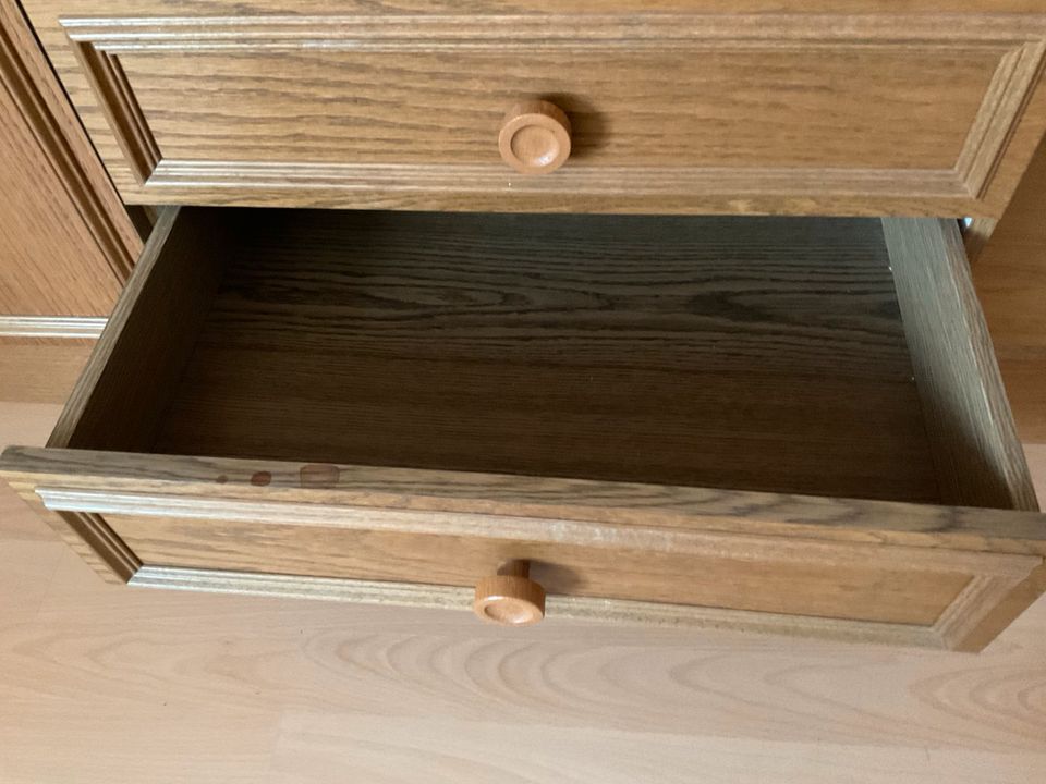 Sideboard und Eckschrank zu verschenken in Korbach