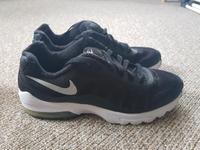 Nike Air Max Invigor Sneaker Niedersachsen - Burgdorf Vorschau