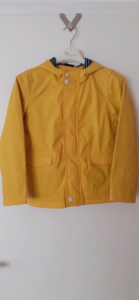 Regenjacke (0stfriesennerz) gelb Gr.122/128 unisex in Salzgitter