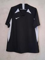 Nike - 2 Trikots/ Sportshirts Gr XL Hannover - Linden-Limmer Vorschau