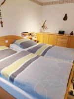 Schlafzimmermöbel Buche, Bett, Kleiderschrank, Lowboard, Nachttis Nordrhein-Westfalen - Lennestadt Vorschau